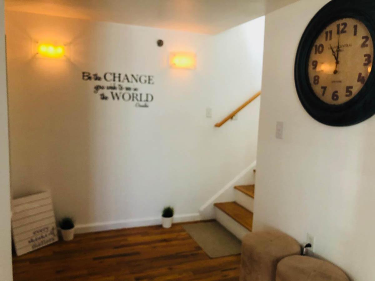 Updated Amazing Bi -Level Condo Minutes From Water Views Of New York City North Bergen Exteriér fotografie